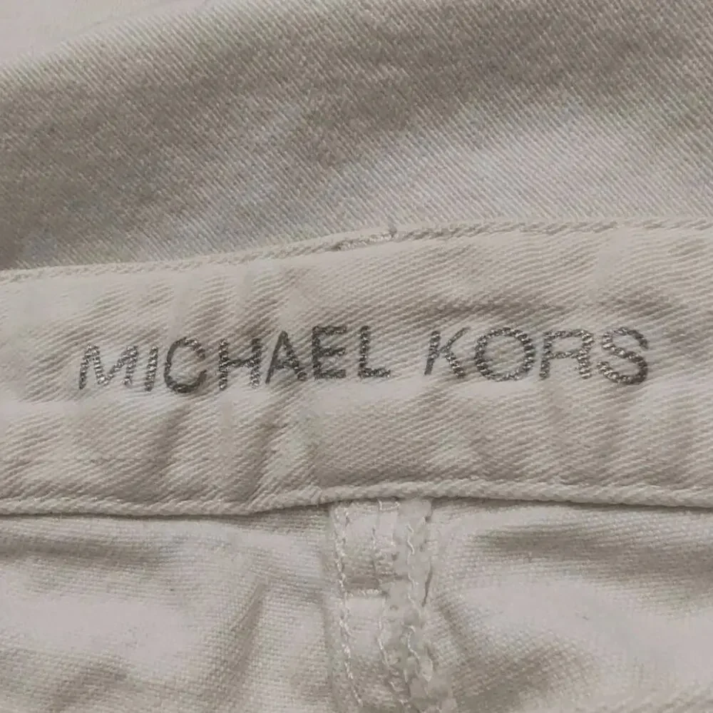 Michael Kors Women Size 10 Mid Rise Flared Leg White Denim Jeans Silver Accents